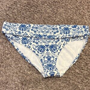 Boden Blue and White Floral Bikini Bottom - NWT - size 16-18